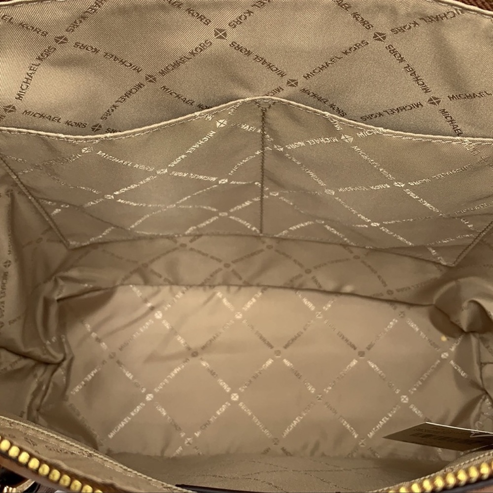 MICHAEL KORS Charlotte Large Leather Top-Zip Tote - Picture 6 of 16